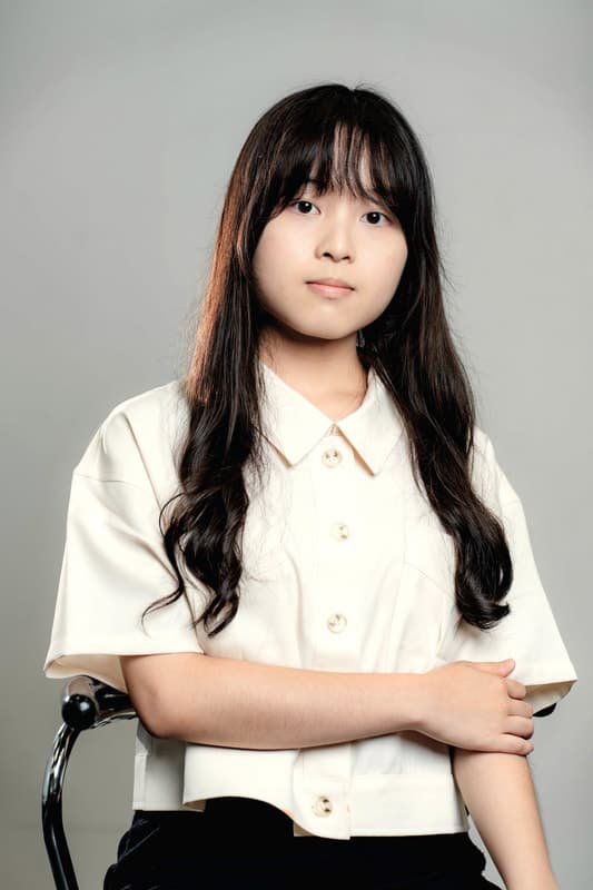 Yen-Chia Feng